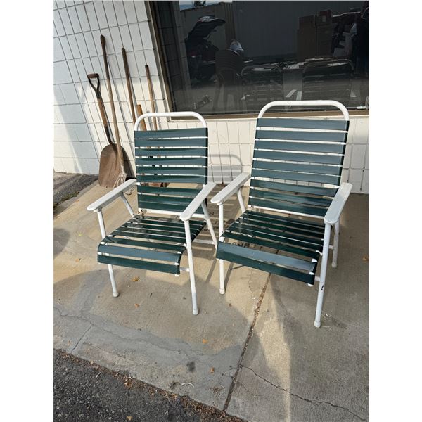 2 patio chairs