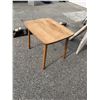 Image 1 : Kids table