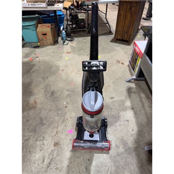 Bissell vacuum cleaner
