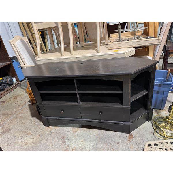 TV stand shelf