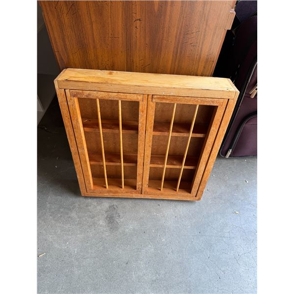 Small display shelf