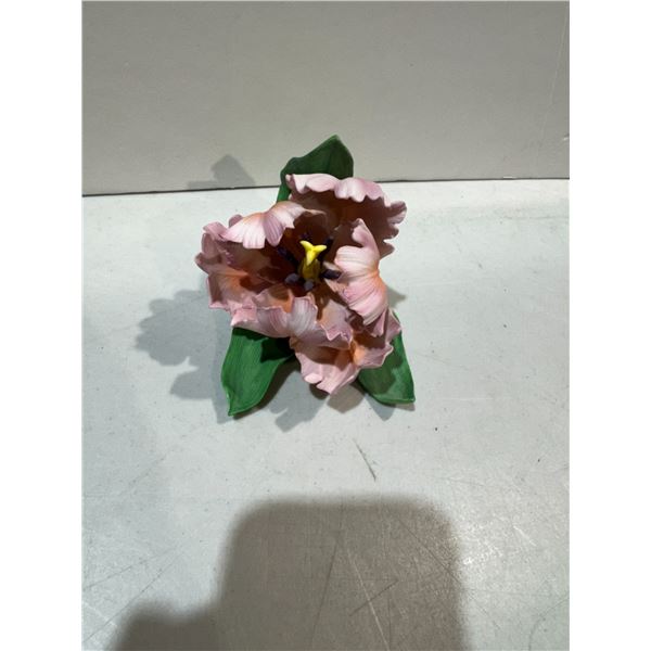 LENNOX parrot, tulip porcelain flower