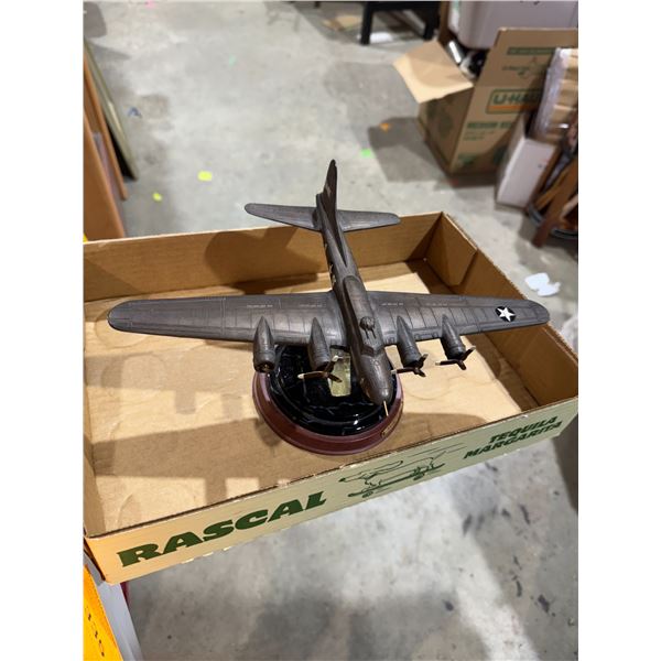Model plane, one broken propeller can be fixed