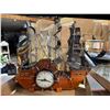 Image 1 : United ship clock