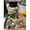 Image 1 : Flower pots and gardening