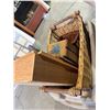 Image 1 : Baskets and boxes
