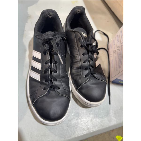 Adidas shoes, size 7