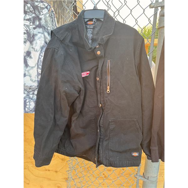 Dickies size large