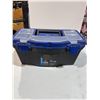 Image 1 : Toolbox and contents