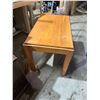 Image 1 : Side table