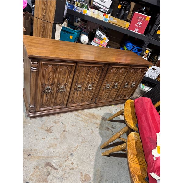 Delicradt sideboard