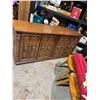 Image 1 : Delicradt sideboard