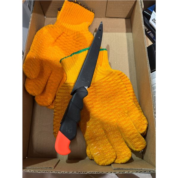 Fillet knife and gloves
