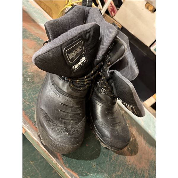Boots size 10