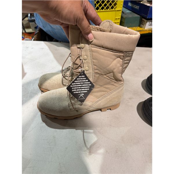 NWT boots size 8