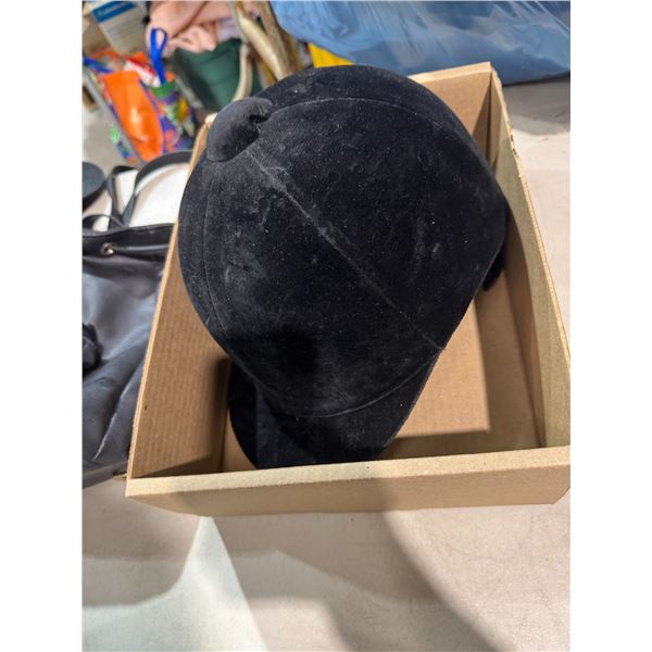 Riding helmet size 7