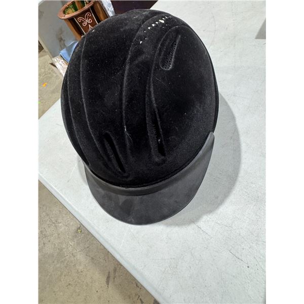 Riding helmet size 7