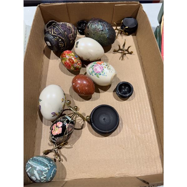 Collectible eggs