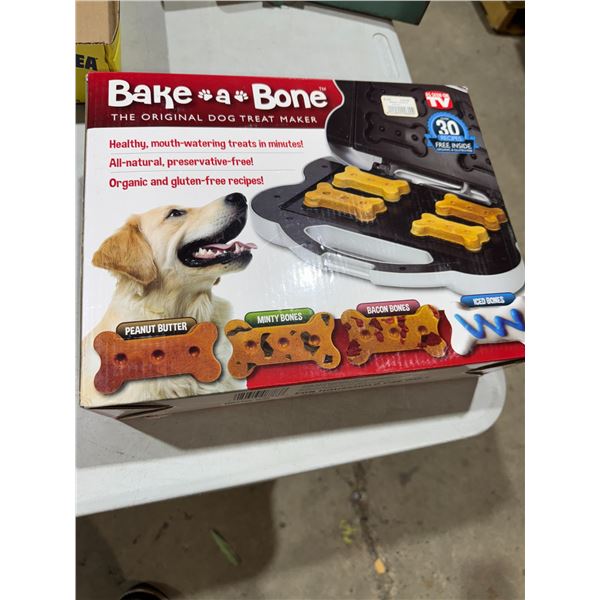 Make a bone dog treat maker