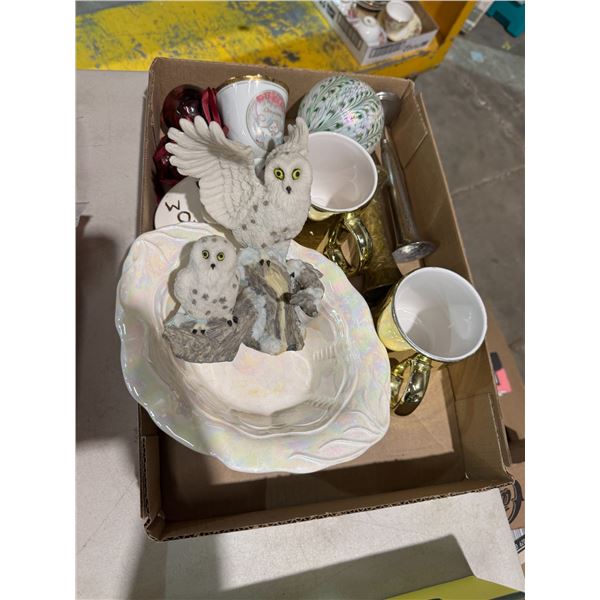 Assorted collectibles