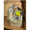 Image 1 : Hat and badges