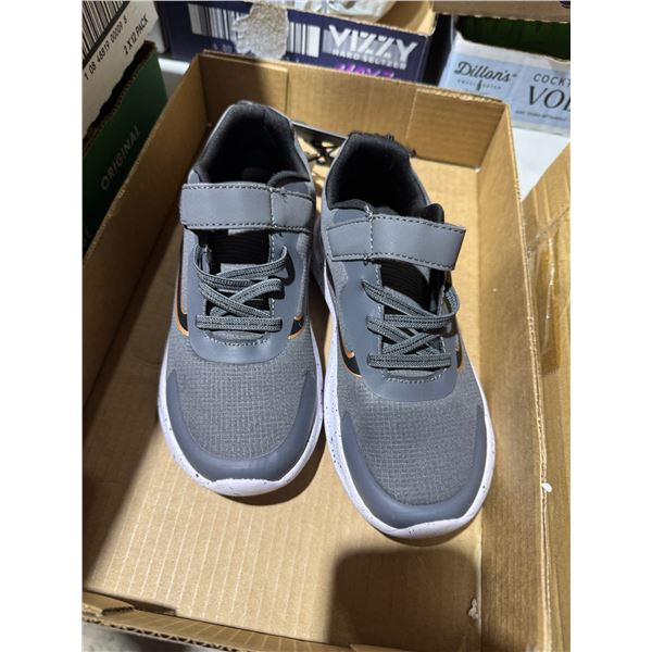 Shoes size 2