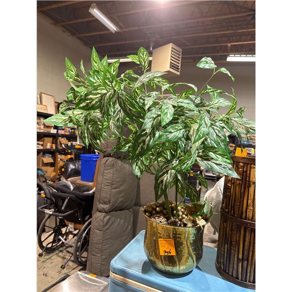 Artificial plant