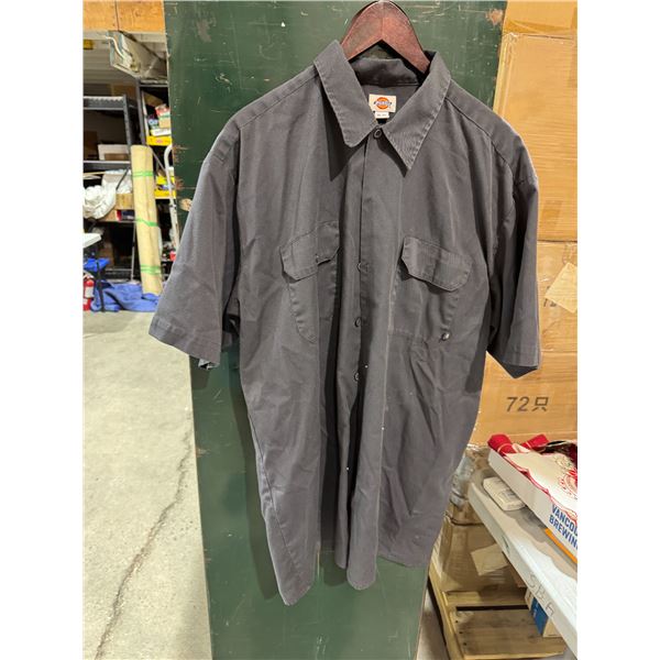 Dickies XL shirt
