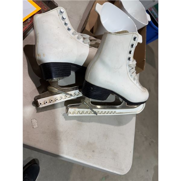 Skates size 6