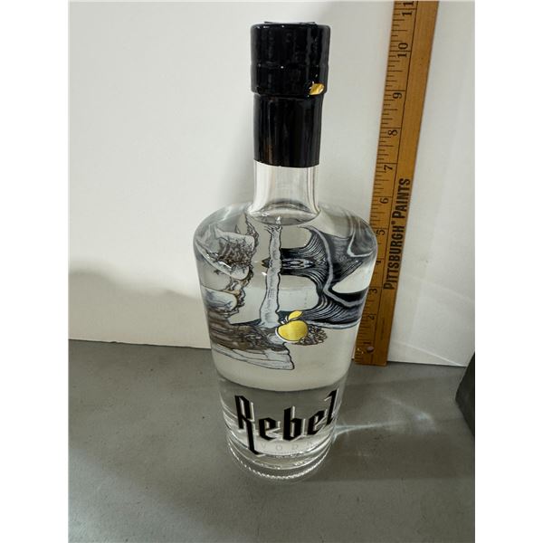 Vodka 750ml 40%- must have valid ID