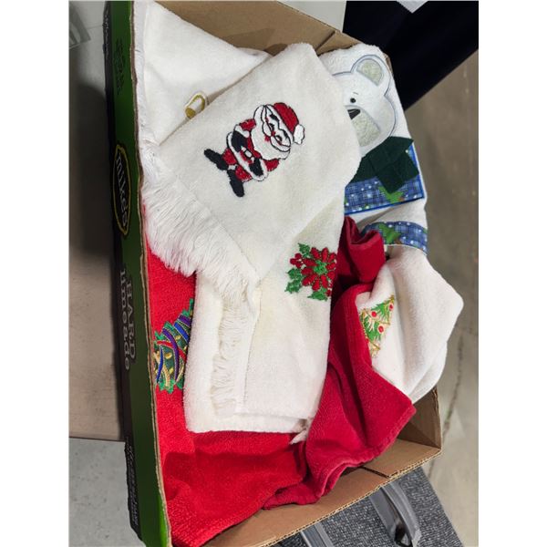 Christmas hand towel lot