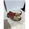 Image 1 : Mid east shoes