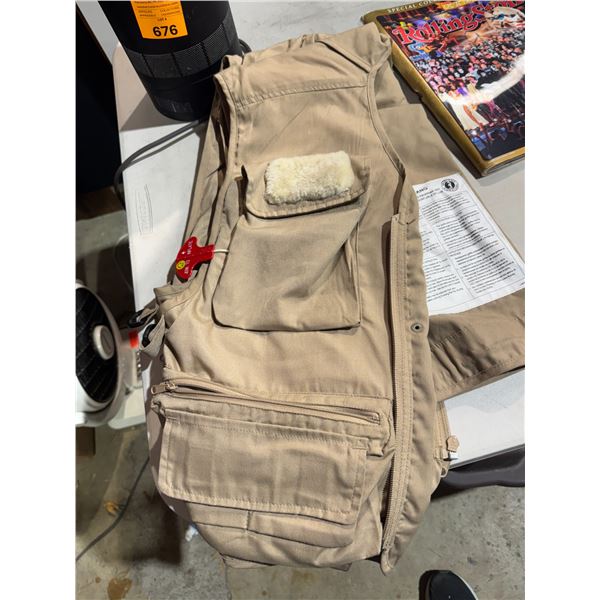 Mustang fishing vest