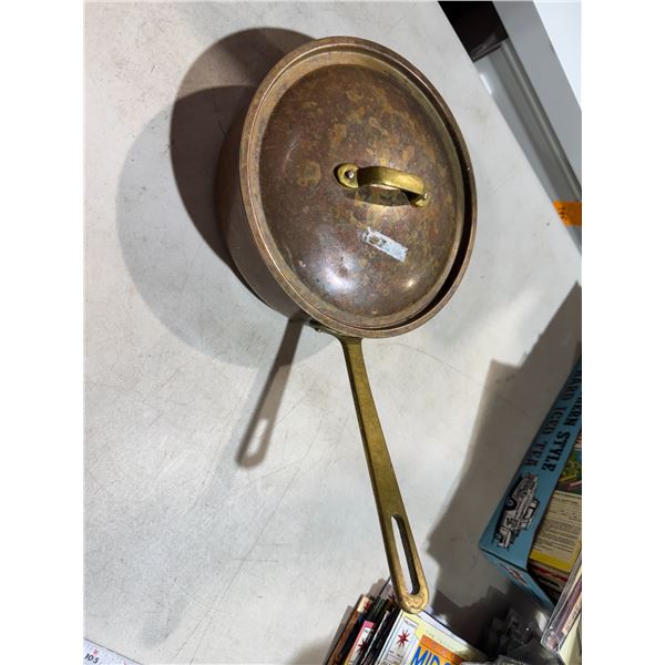 Copper pot with lid