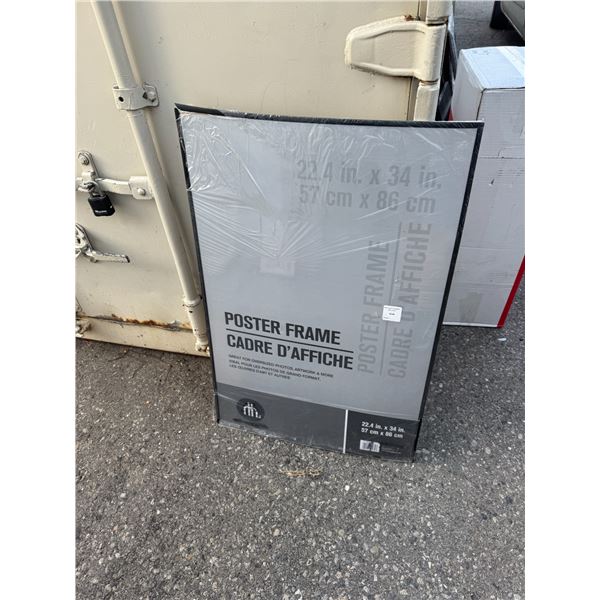 Poster frame 22.4" x 34"