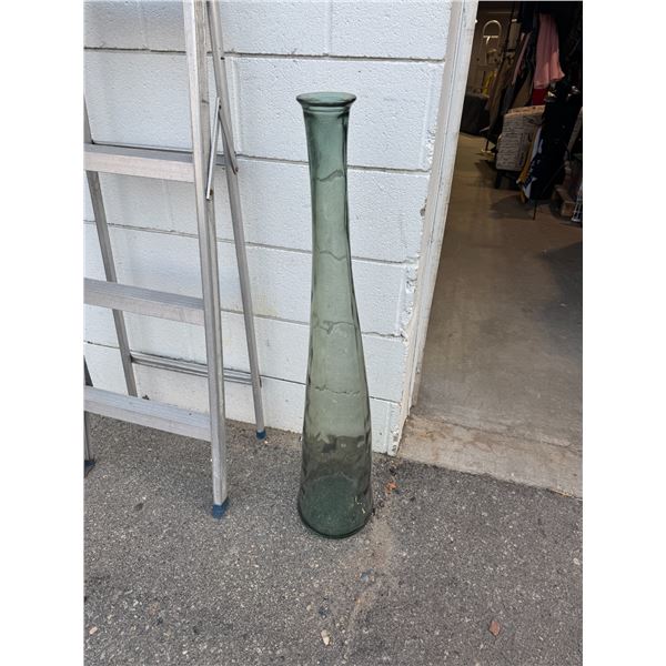 Large glass jar/vase