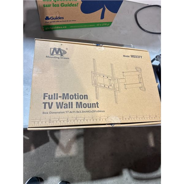 Full motion wall  mount