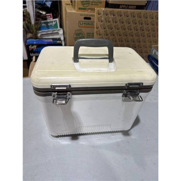 Cooler