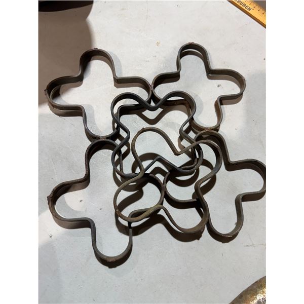 Garden molds