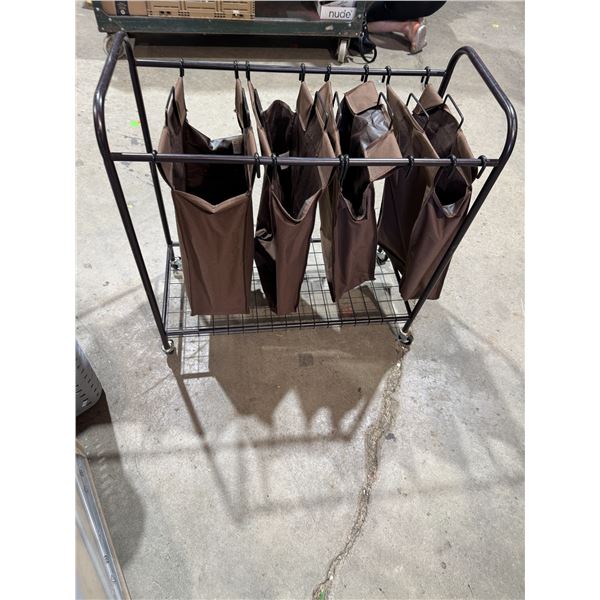 Laundry hamper