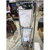 Image 1 : Laundry stand