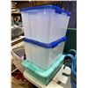 Image 1 : Storage bins