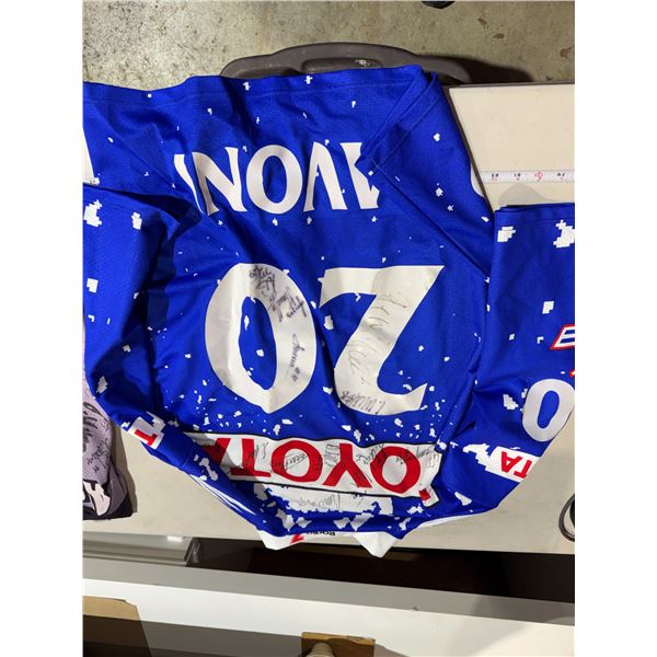 Signed a jersey