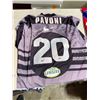 Image 1 : Signed a jersey