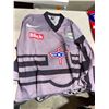 Image 2 : Signed a jersey