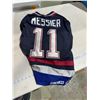 Image 1 : Canucks Messier jersey