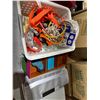 Image 1 : Straps and other items