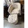 Image 1 : Chair and ottoman