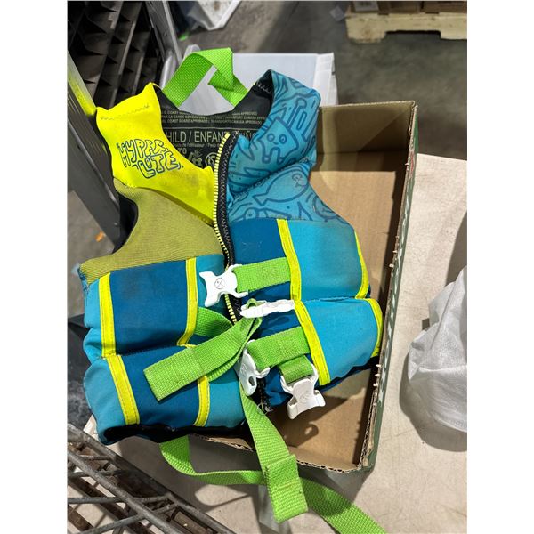 Child life jacket