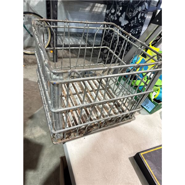 Metal crate